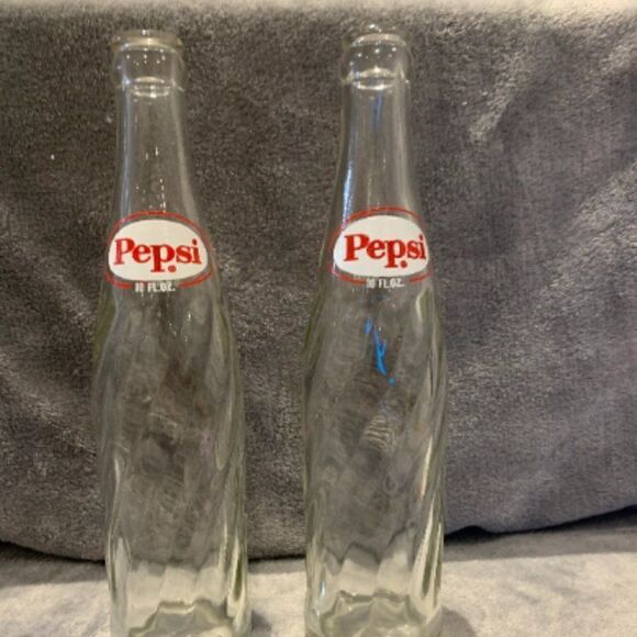 Antique 1960’s Swirl Pepsi Cola Bottle - Picture 1 of 3
